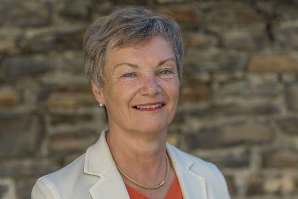 Porträt der Vorsitzenden der Katholischen Frauenbewegung Österreichs Angelika Ritter-Grepl